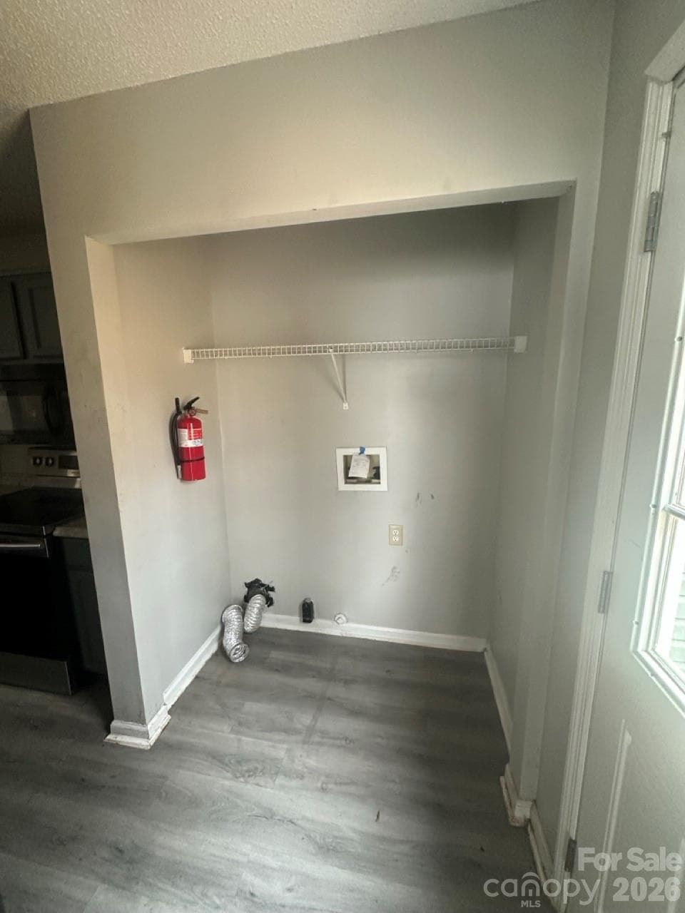 Single Family Residence at 2000 Teddington Drive, Charlotte, photo 5 of 12