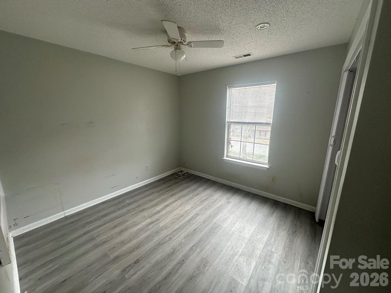 Single Family Residence at 2000 Teddington Drive, Charlotte, photo 9 of 12