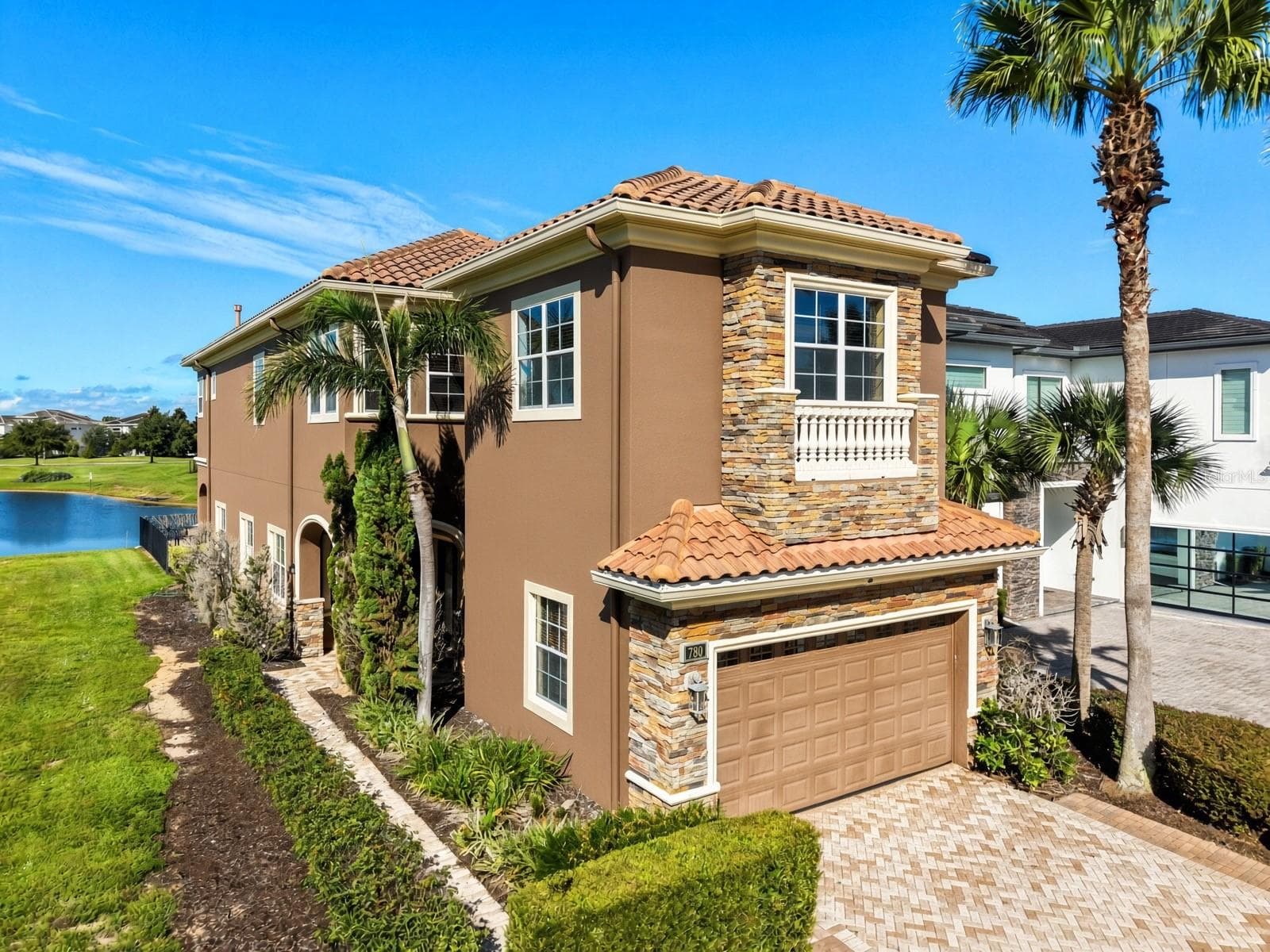 780 GOLDEN BEAR DR