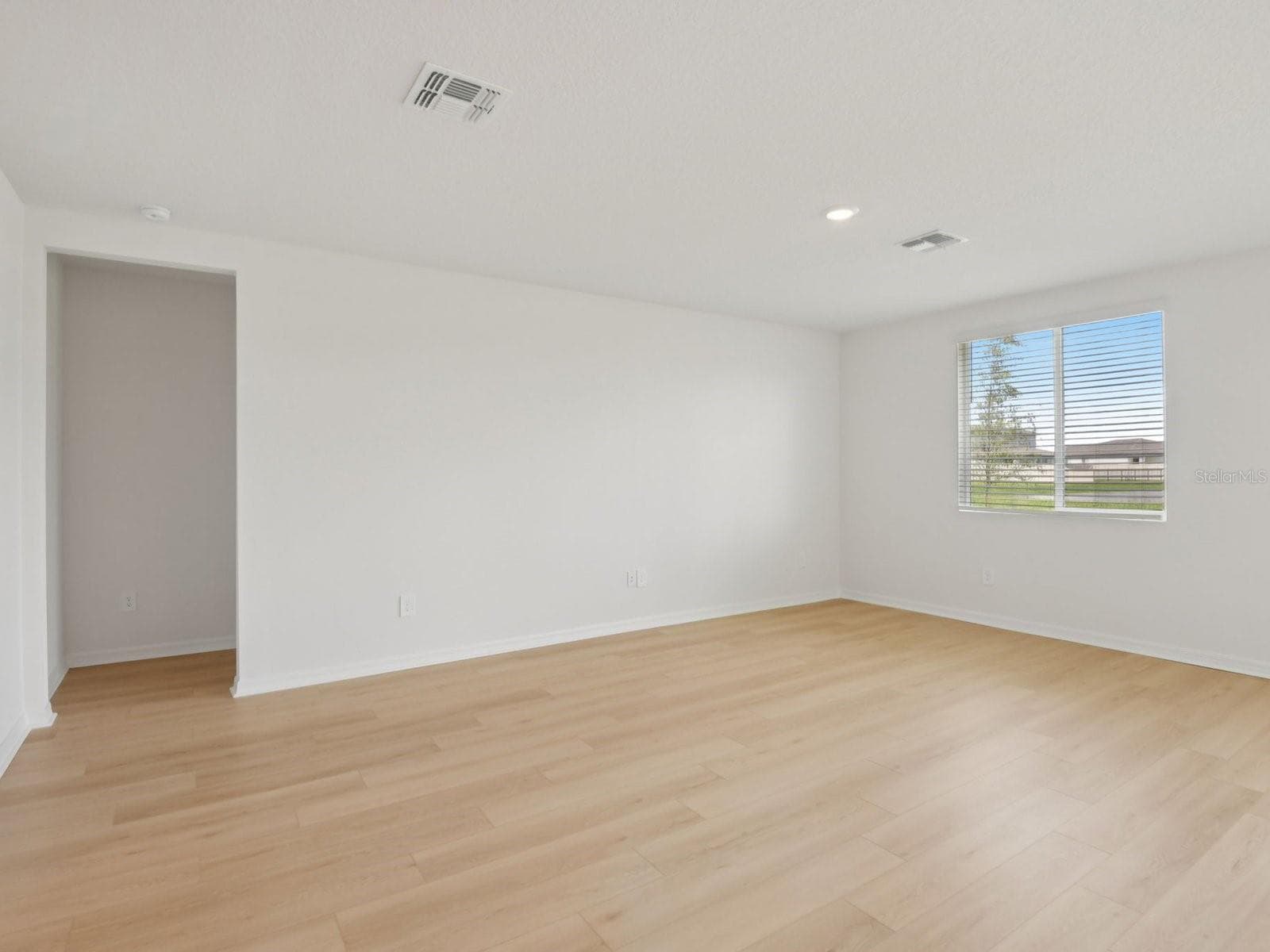 Photos are not of the actual home, but are photos of the builder home with same floorplan - 3906 NATURE SOUND LN, BARTOW