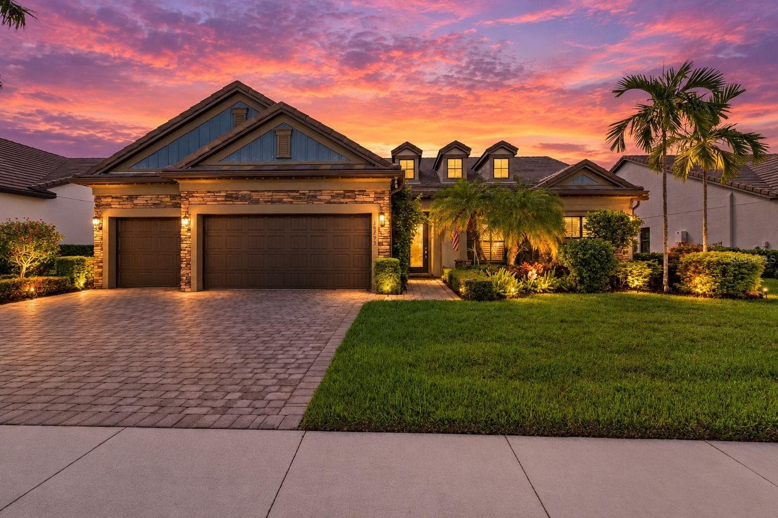 16293 CAMDEN LAKES CIR