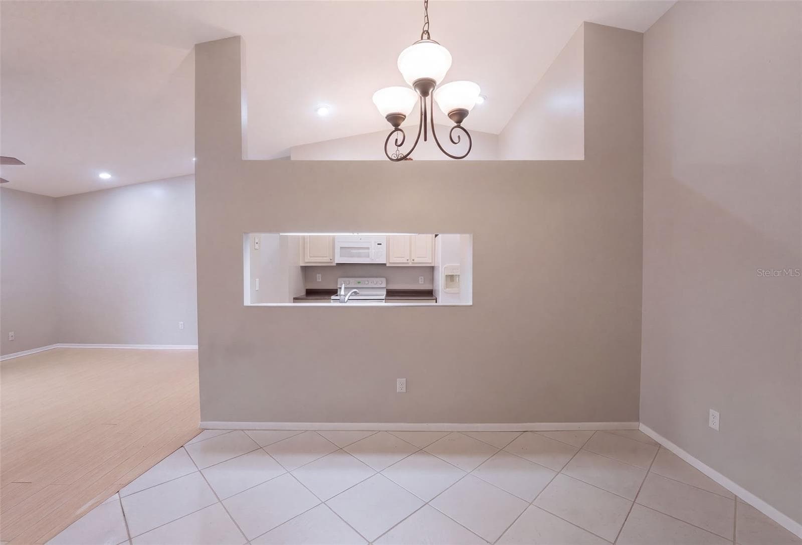 Dining Area - 102 OAKRIDGE CT, SANFORD