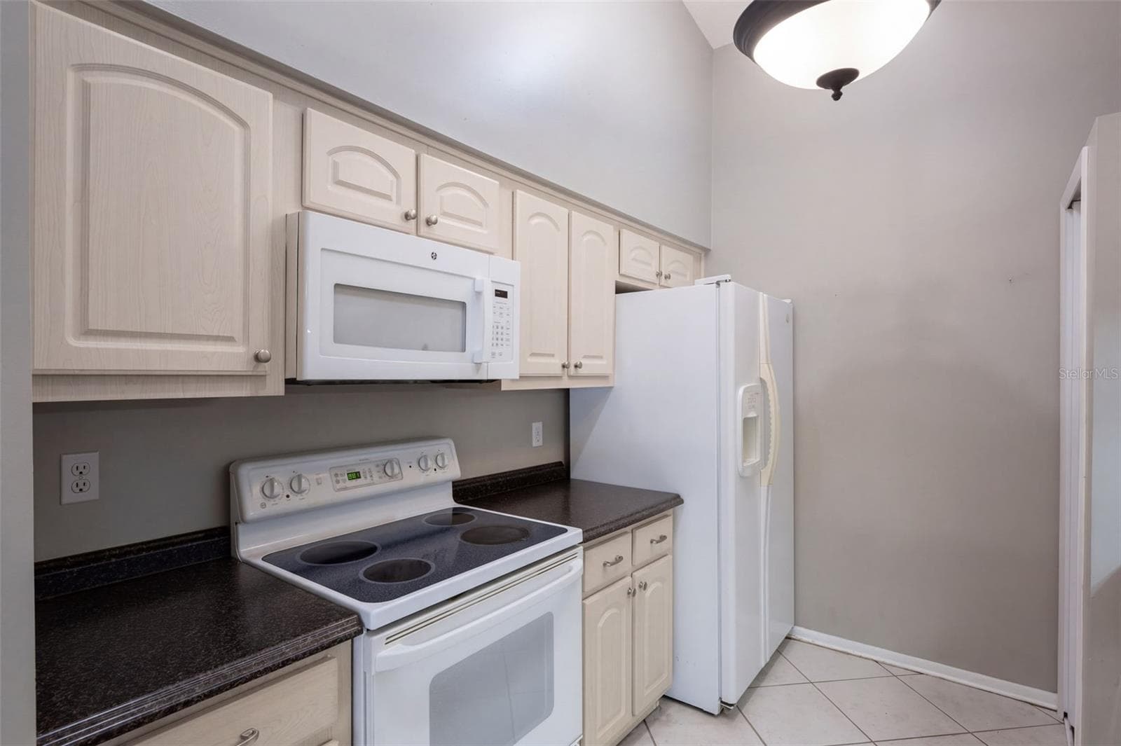 Kitchen - 102 OAKRIDGE CT, SANFORD
