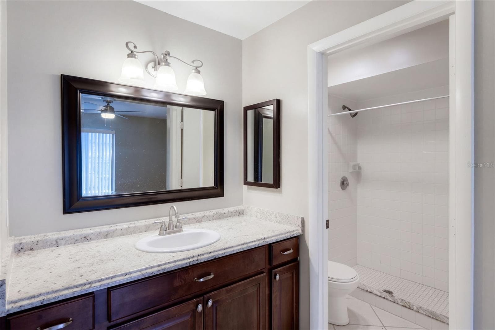 Primary On suite Bath - 102 OAKRIDGE CT, SANFORD