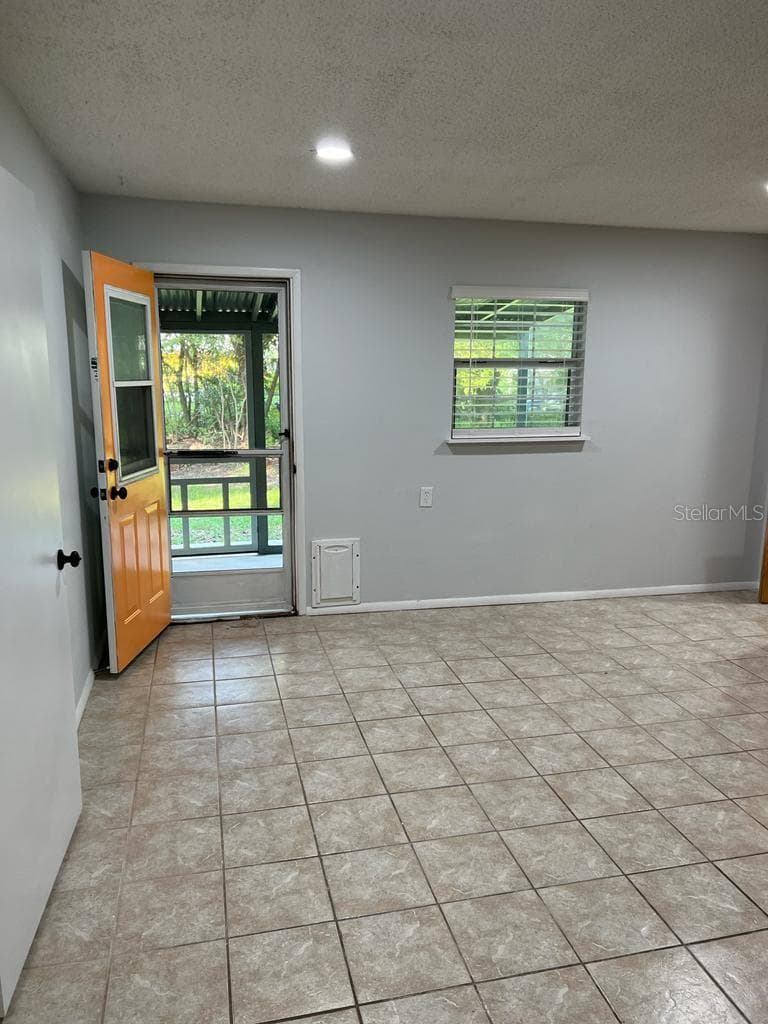 Single Family Residence at 7925 NAPOLEON ST, ORLANDO, photo 4 of 31