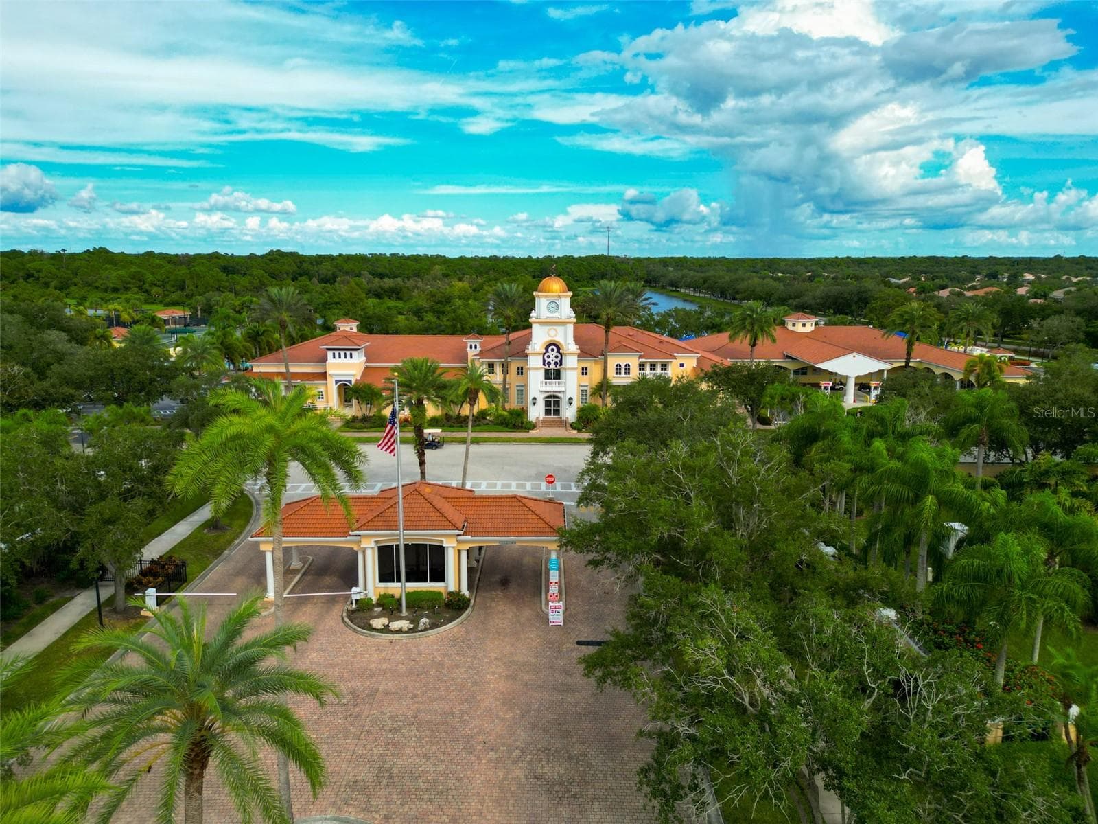 Guard gate and community center. - 8876 ESTEPONA CT, SARASOTA
