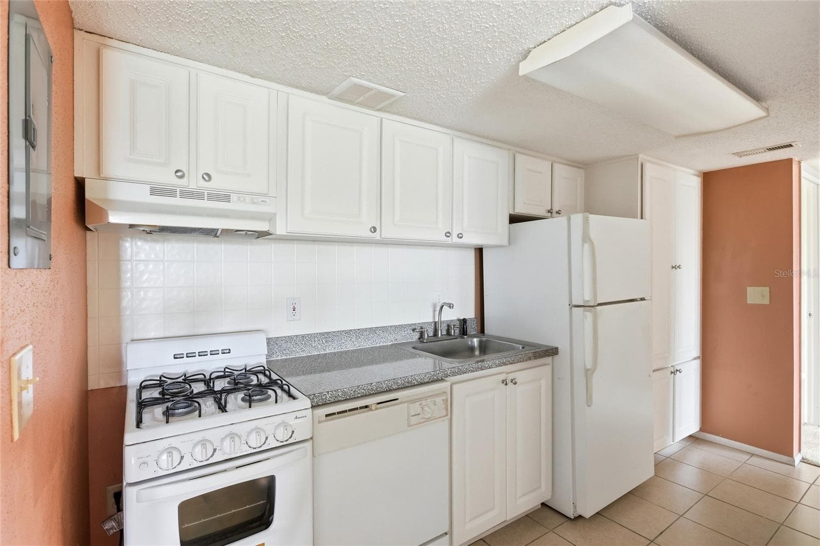 Condominium at 115 OYSTER BAY CIR #360, ALTAMONTE SPRINGS, photo 12 of 45