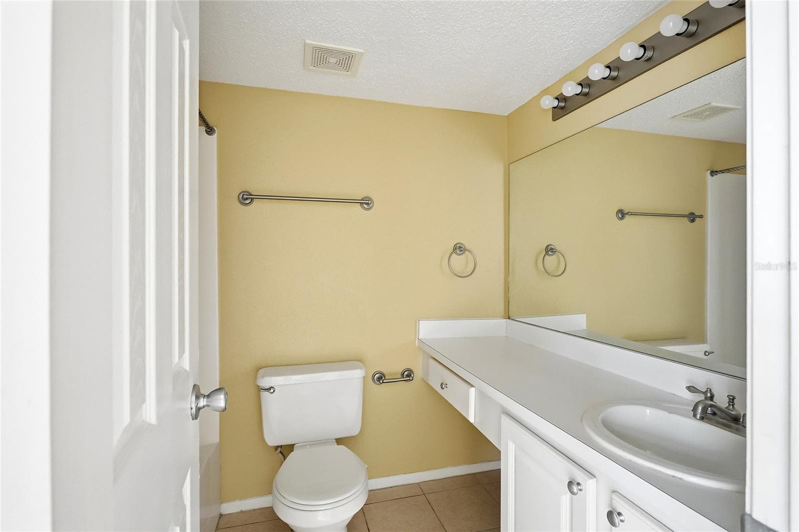 Condominium at 115 OYSTER BAY CIR #360, ALTAMONTE SPRINGS, photo 22 of 45