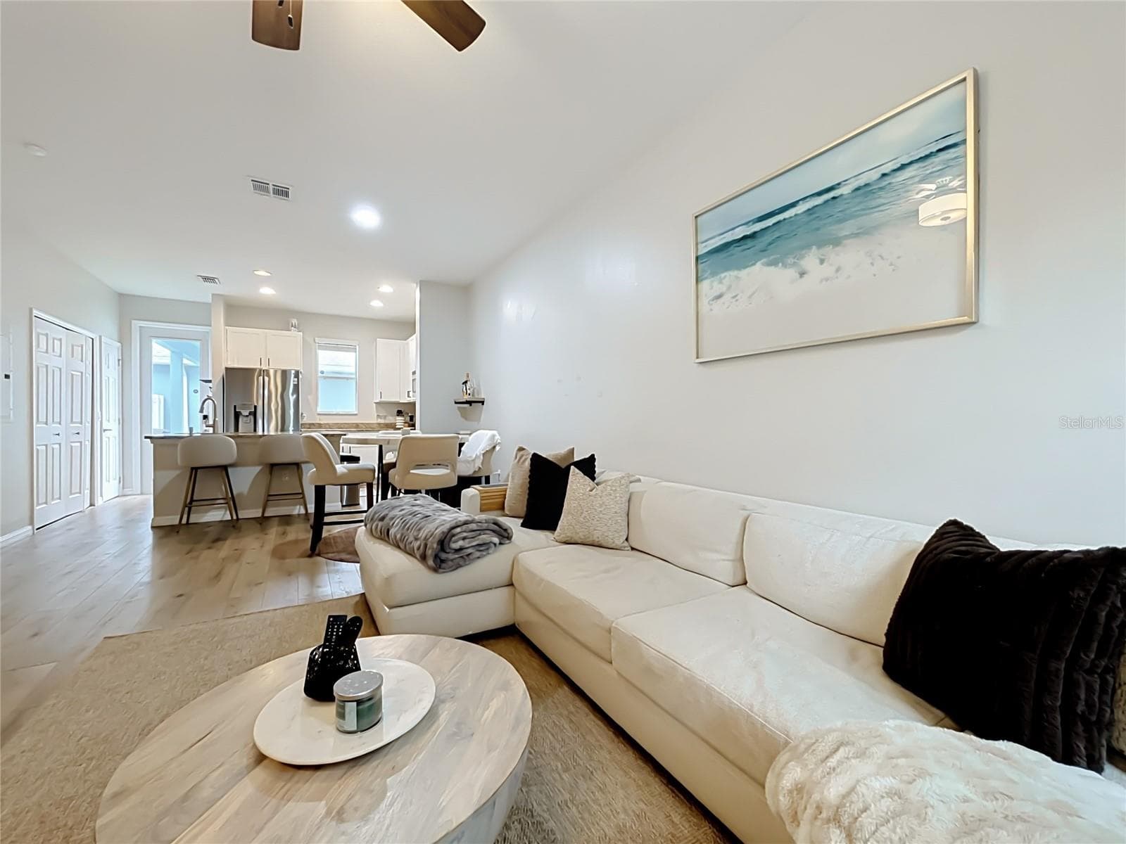 Townhouse at 14066 AVENUE OF THE GROVES, WINTER GARDEN, photo 8 of 54