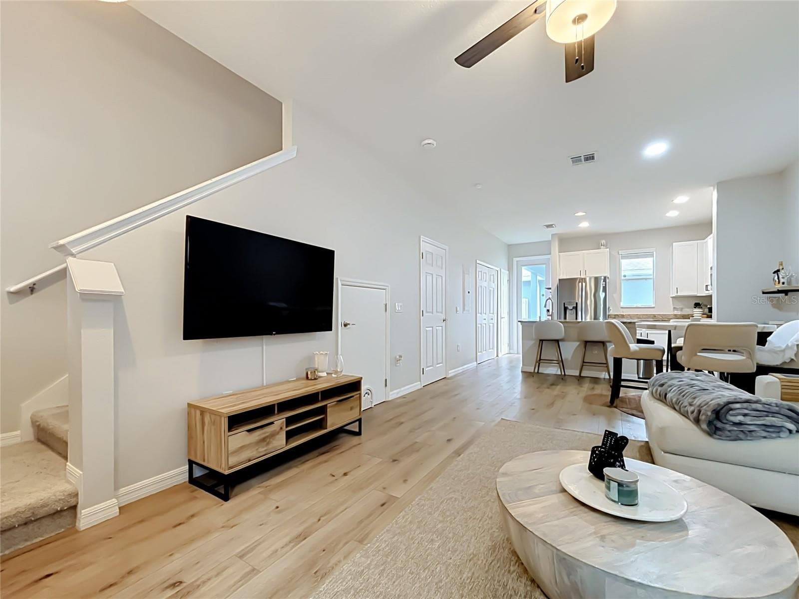 Townhouse at 14066 AVENUE OF THE GROVES, WINTER GARDEN, photo 10 of 54