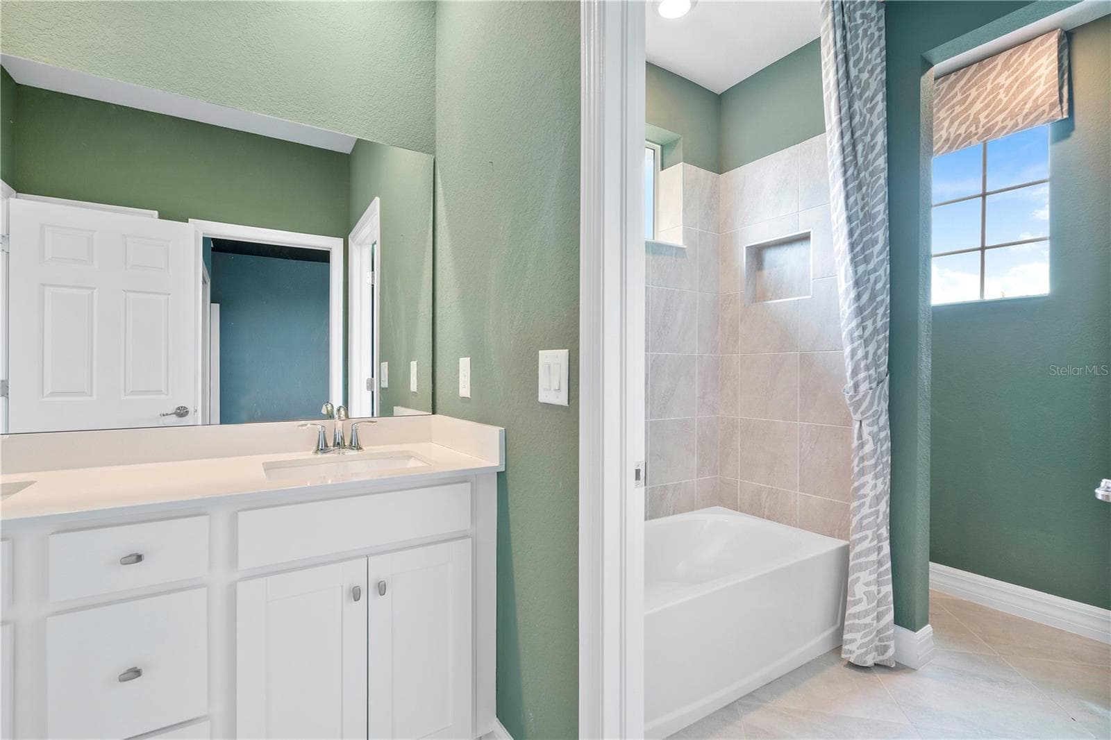 Single Family Residence at 42227 HAMMOCK LN, PUNTA GORDA, photo 29 of 58