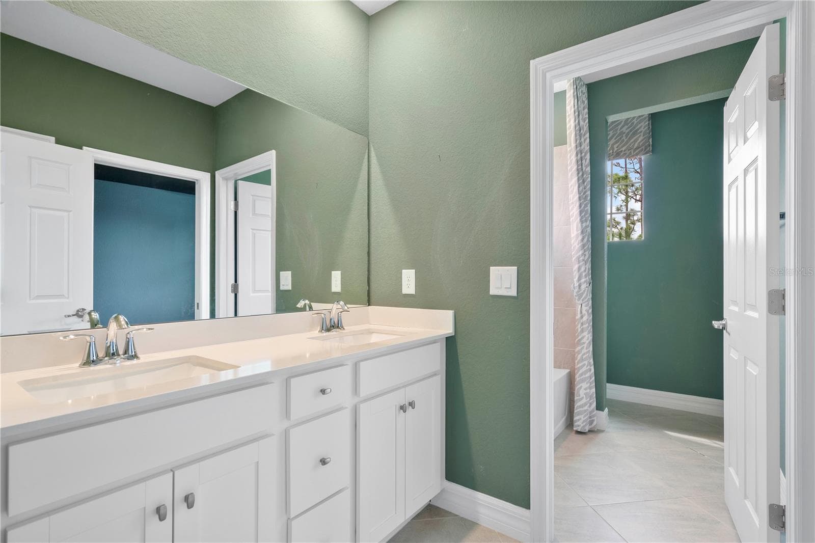 Single Family Residence at 42227 HAMMOCK LN, PUNTA GORDA, photo 31 of 58