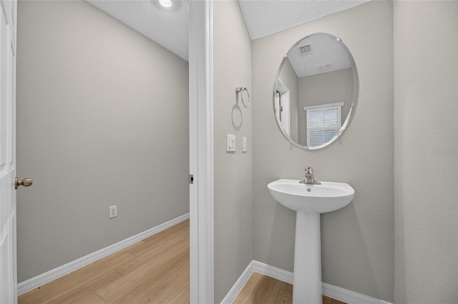 Single Family Residence at 14468 MEADOW BIRD AVE, RIVERVIEW, photo 10 of 73