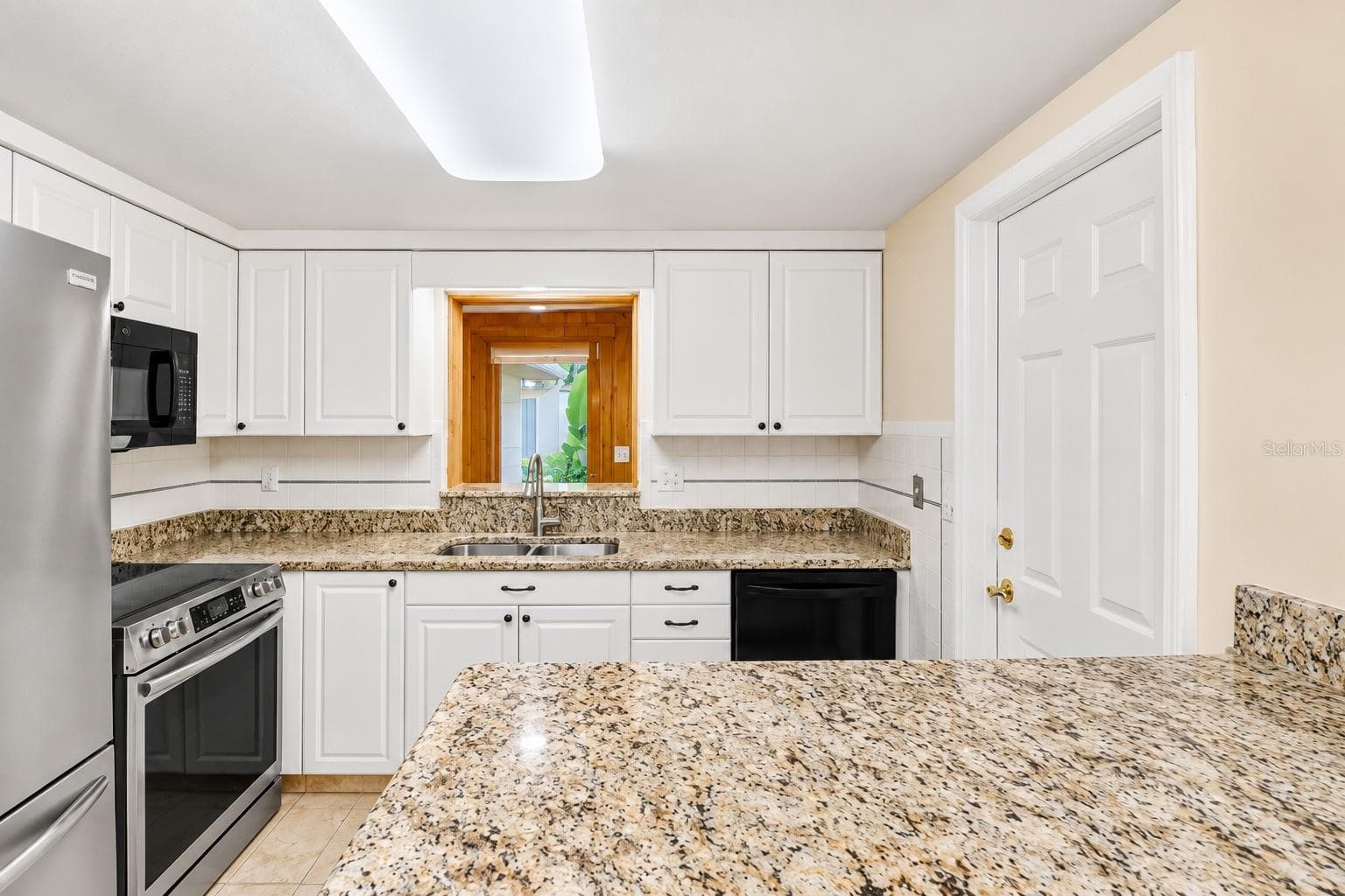 Kitchen - 12108 N 53RD ST, TEMPLE TERRACE
