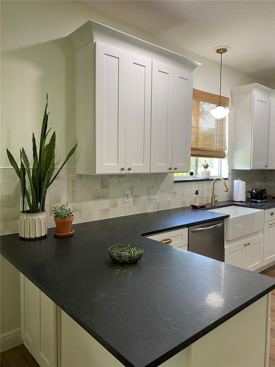 Single Family Residence at 26841 STILLBROOK DR, WESLEY CHAPEL, photo 4 of 5