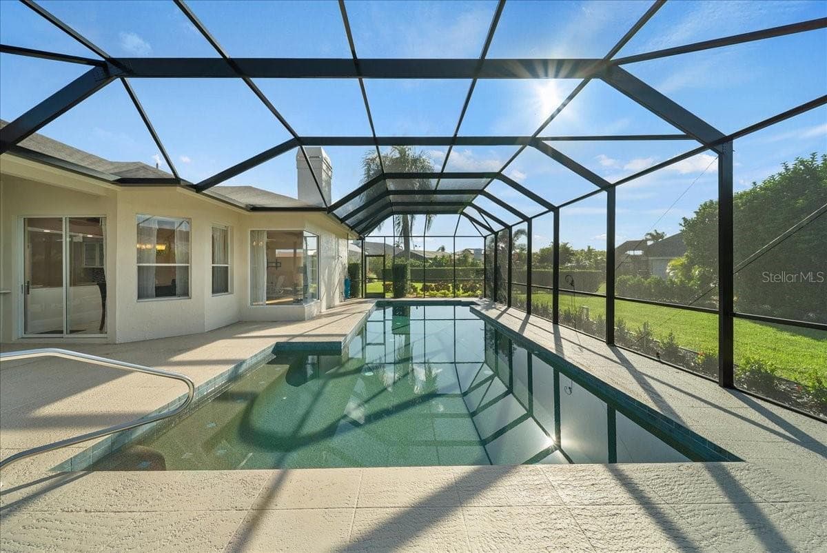 Single Family Residence at 4321 PRESIDENTIAL AVENUE CIR E, BRADENTON, photo 2 of 52