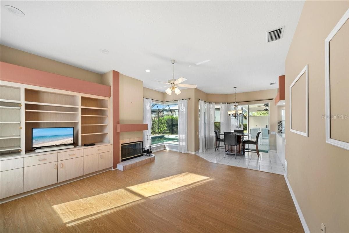 Single Family Residence at 4321 PRESIDENTIAL AVENUE CIR E, BRADENTON, photo 16 of 52
