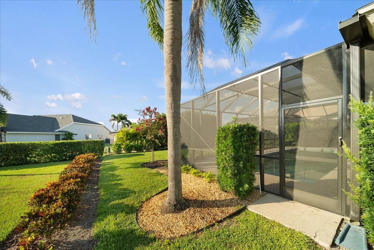 Single Family Residence at 4321 PRESIDENTIAL AVENUE CIR E, BRADENTON, photo 37 of 52