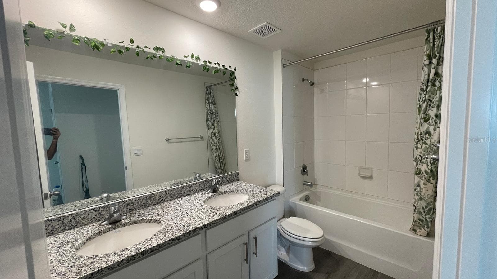 Bathroom - 36117 SUNFLOWER HILL DR, ZEPHYRHILLS