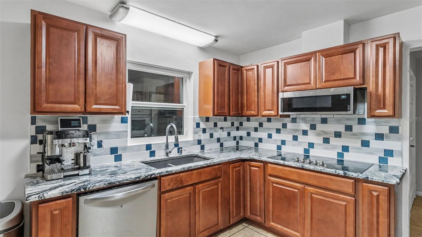 Single Family Residence at 1330 AUBURN ST, LAKELAND, photo 12 of 51