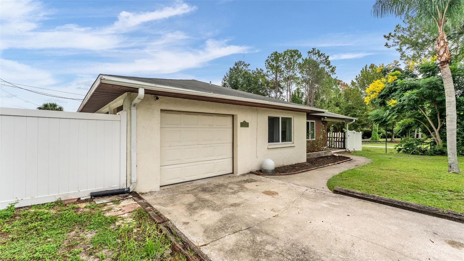 Single Family Residence at 1330 AUBURN ST, LAKELAND, photo 40 of 51