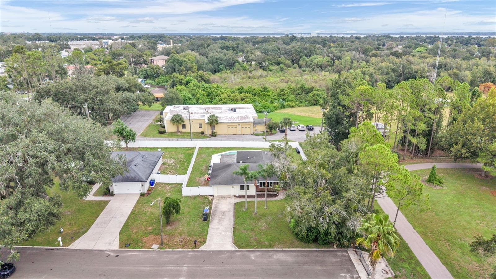 Single Family Residence at 1330 AUBURN ST, LAKELAND, photo 43 of 51