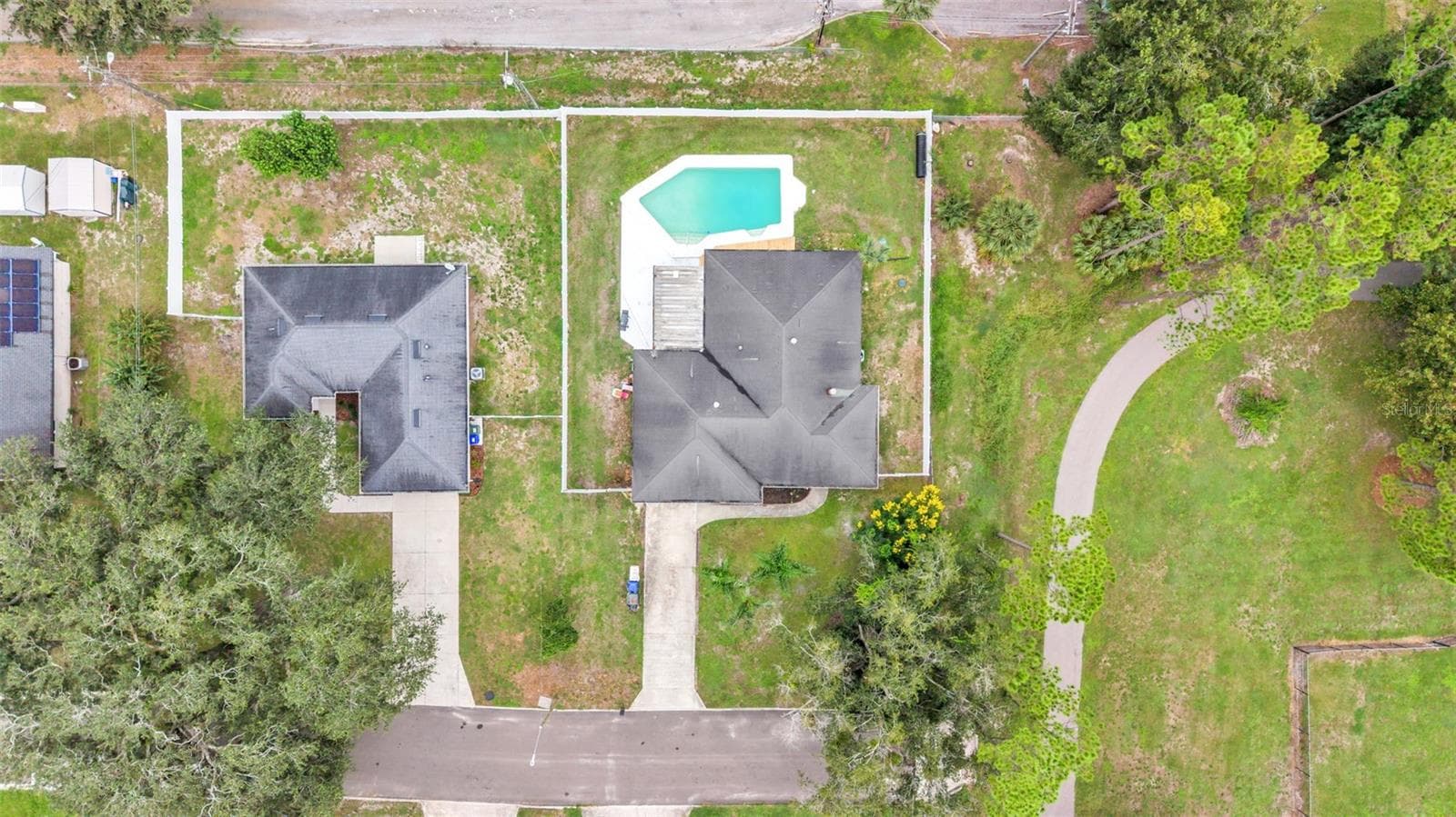Single Family Residence at 1330 AUBURN ST, LAKELAND, photo 44 of 51