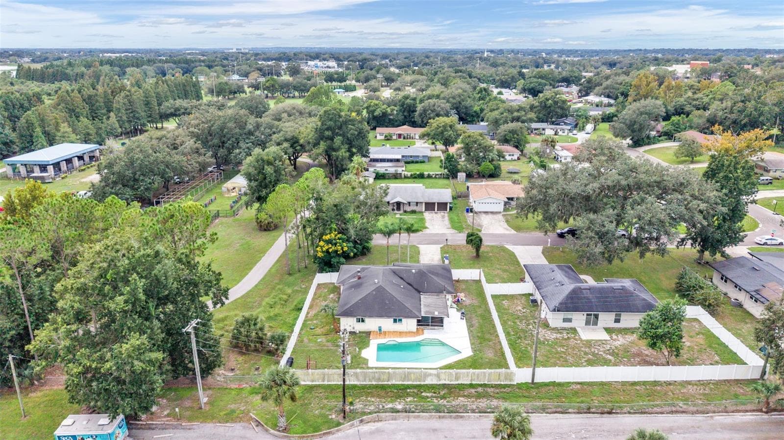 Single Family Residence at 1330 AUBURN ST, LAKELAND, photo 48 of 51