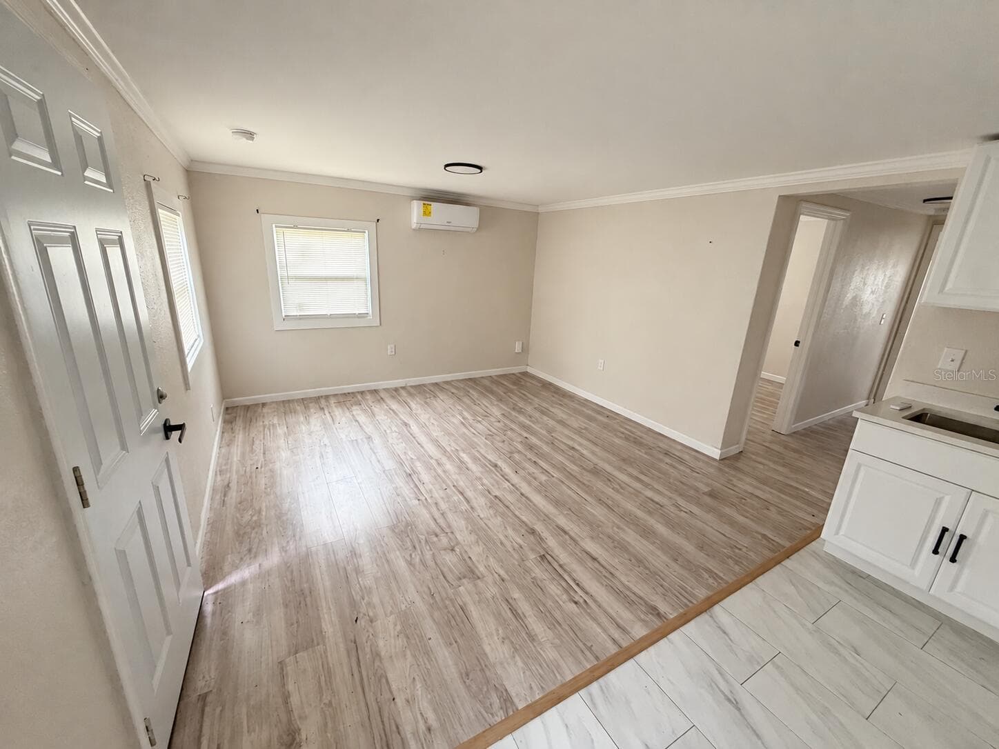 Duplex at 617 PLATEAU AVE, LAKELAND, photo 8 of 24