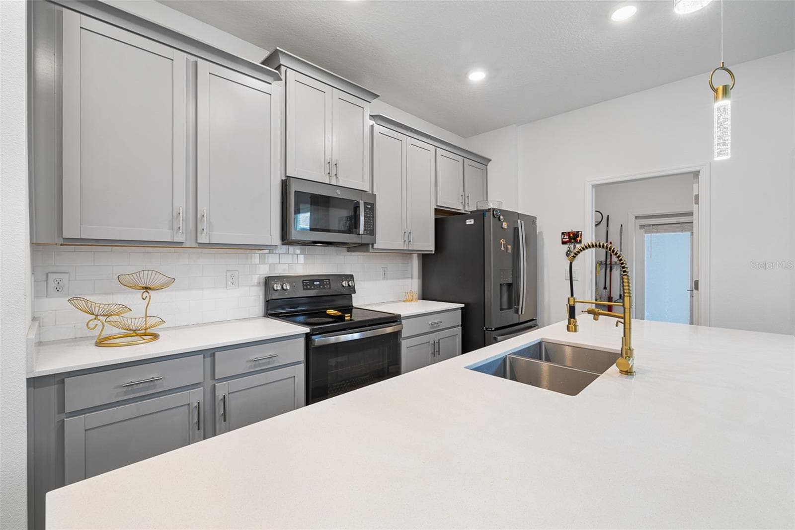 Townhouse at 1700 TOHOQUA BLVD, KISSIMMEE, photo 15 of 55