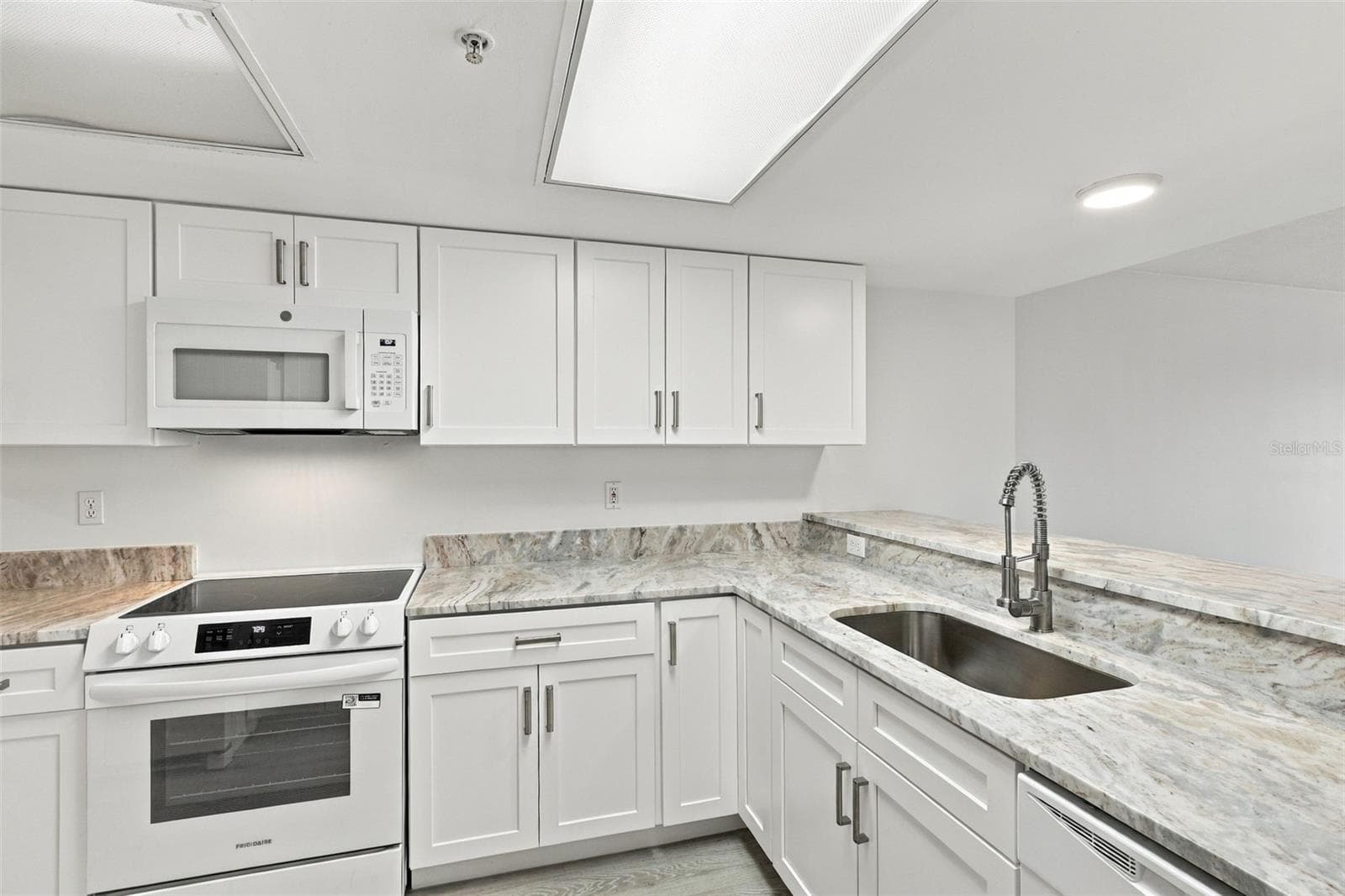 Condominium at 4 OCEANS WEST BLVD #402A, DAYTONA BEACH SHORES, photo 10 of 36