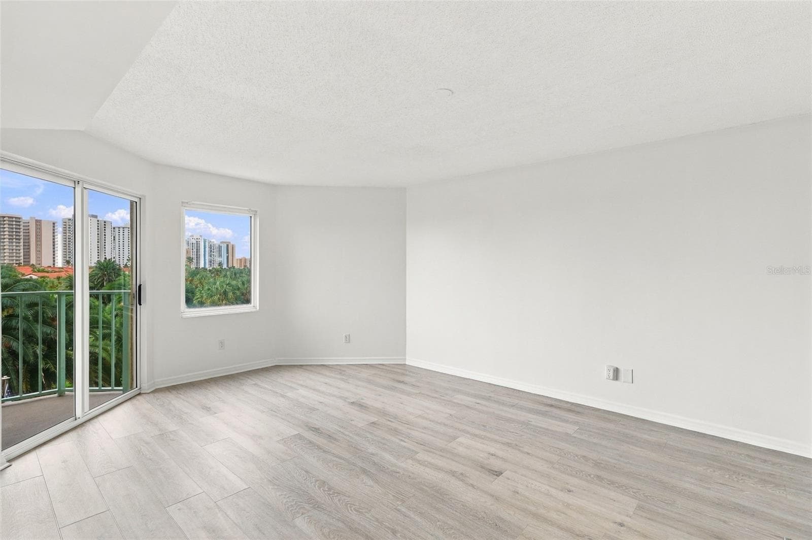 Condominium at 4 OCEANS WEST BLVD #402A, DAYTONA BEACH SHORES, photo 20 of 36