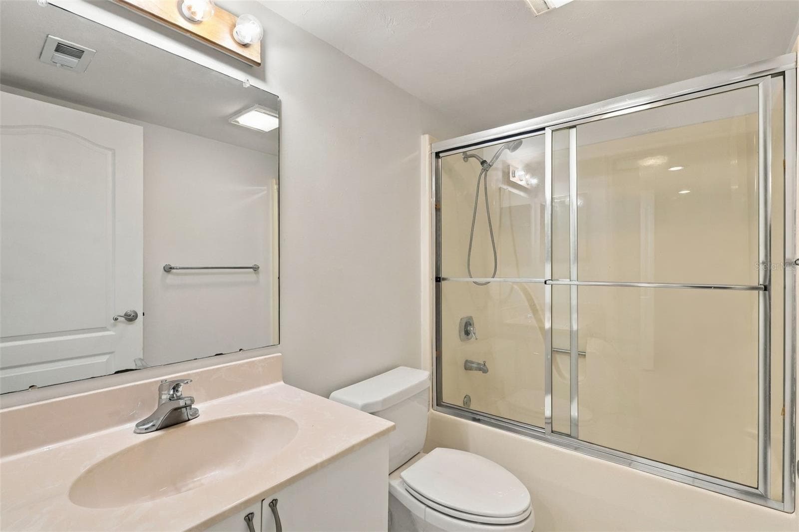 Condominium at 4 OCEANS WEST BLVD #402A, DAYTONA BEACH SHORES, photo 26 of 36