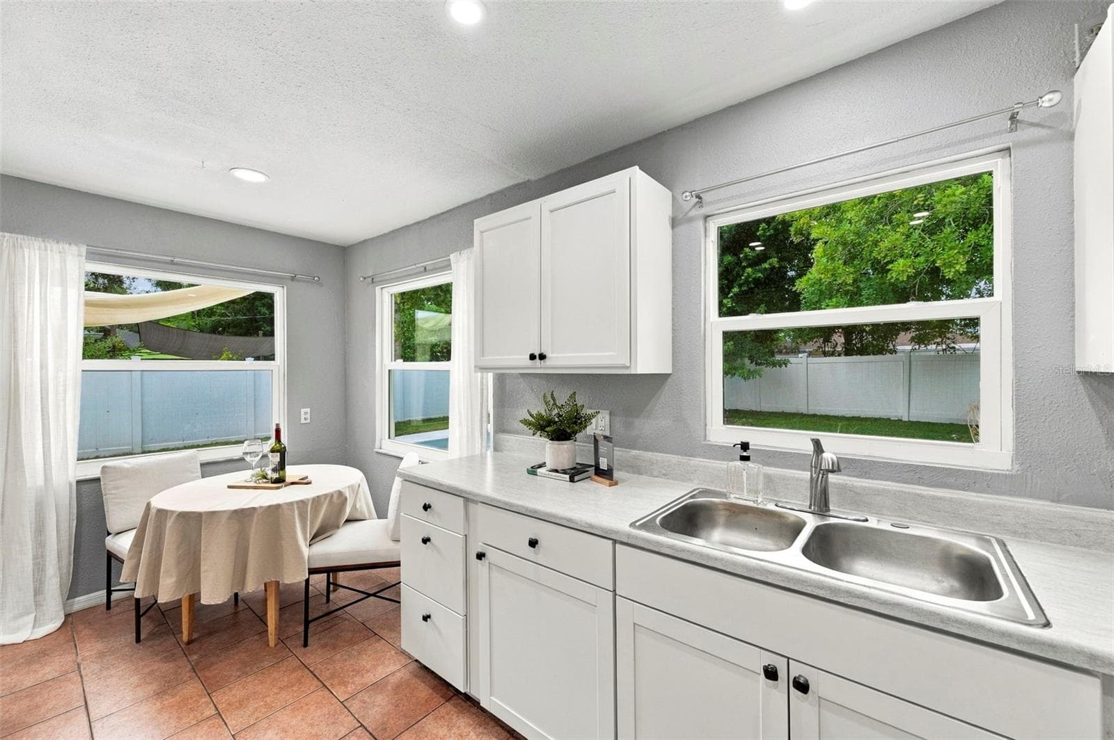Single Family Residence at 6726 12TH ST N, ST PETERSBURG, photo 13 of 35