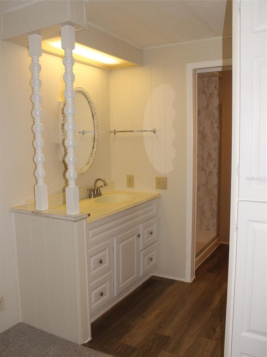Manufactured Home at 837 CANE PALM ST, LARGO, photo 13 of 25