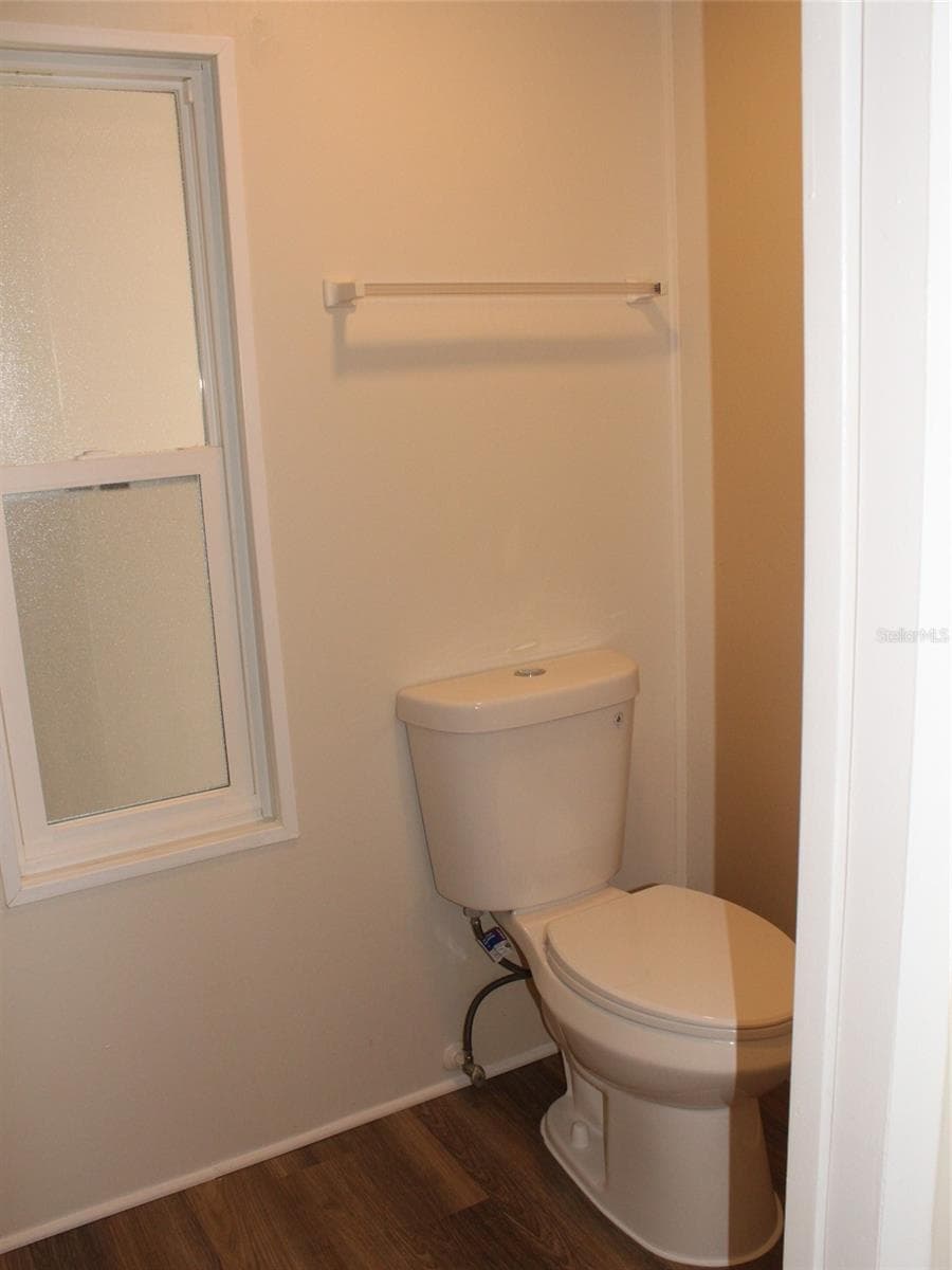Manufactured Home at 837 CANE PALM ST, LARGO, photo 17 of 25