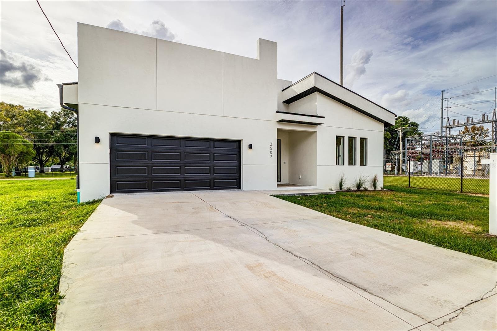 Single Family Residence at 2507 FAIRVIEW AVE, SEFFNER, photo 3 of 45