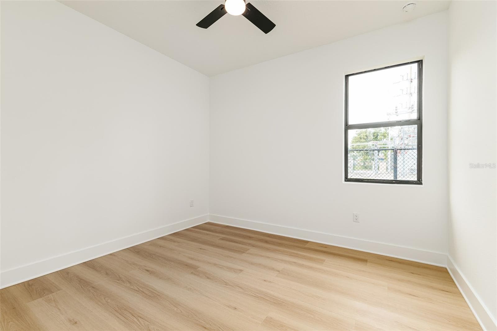 Single Family Residence at 2507 FAIRVIEW AVE, SEFFNER, photo 40 of 45