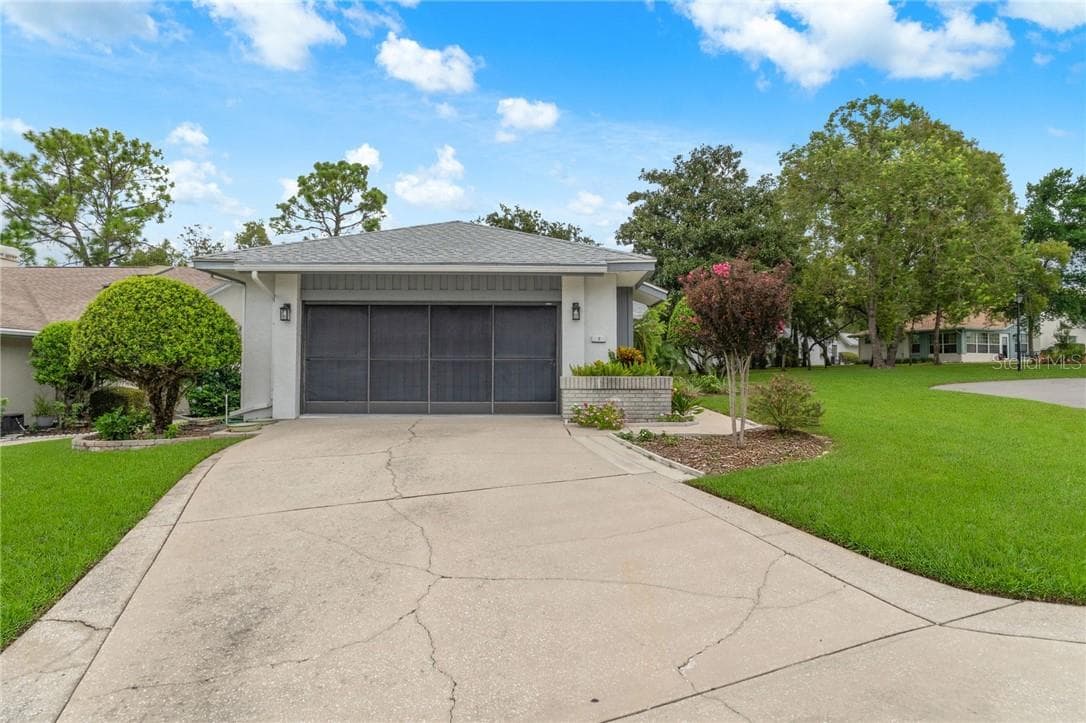 Single Family Residence at 8 W Winged Foot CT, HOMOSASSA FL 34446, Homosassa, photo 3 of 65