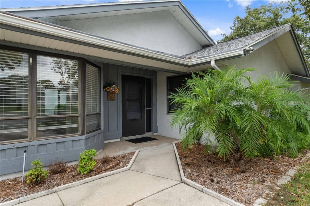 Single Family Residence at 8 W Winged Foot CT, HOMOSASSA FL 34446, Homosassa, photo 4 of 65