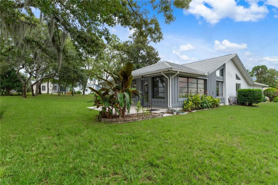 Single Family Residence at 8 W Winged Foot CT, HOMOSASSA FL 34446, Homosassa, photo 43 of 65