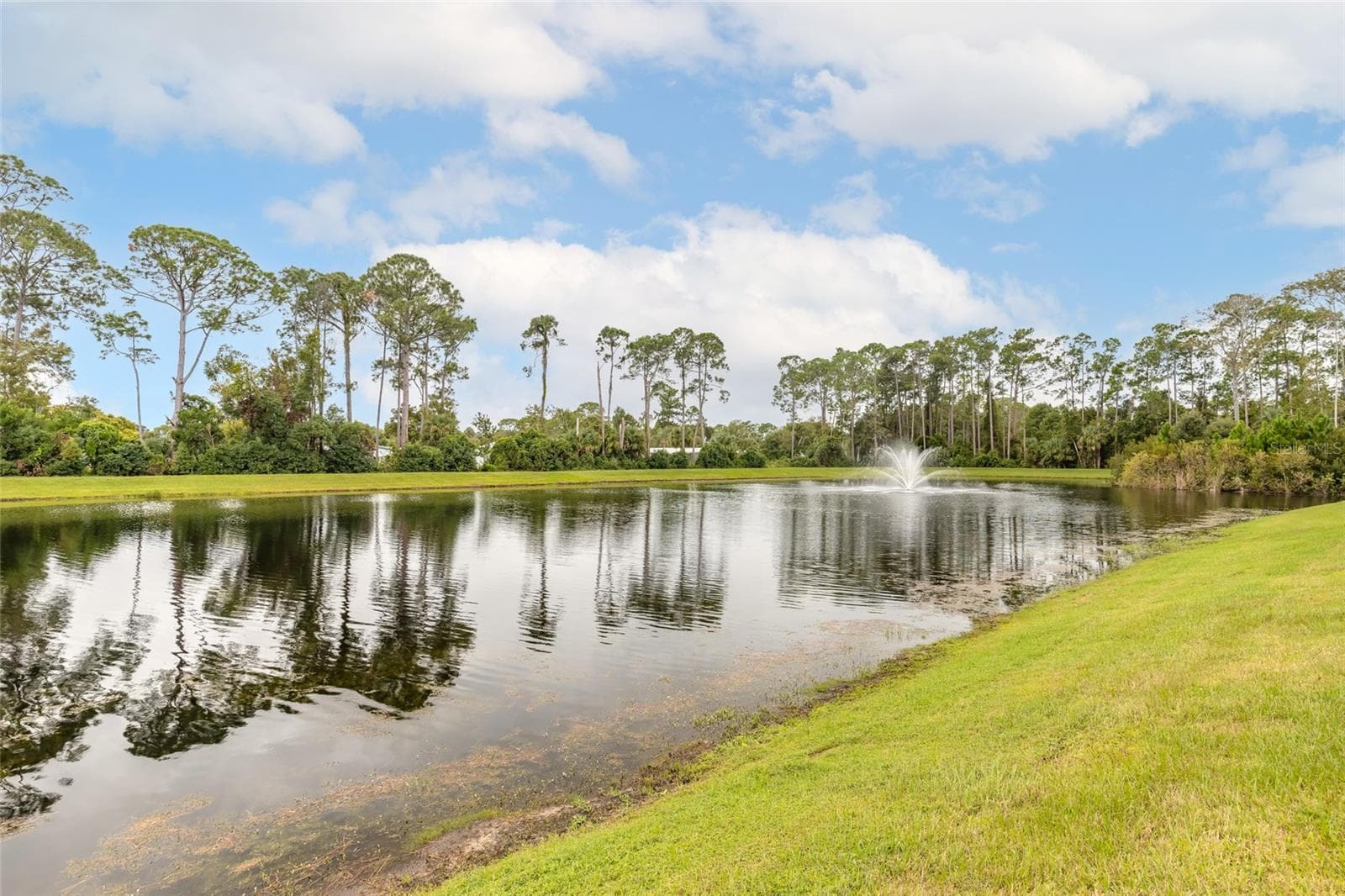 Townhouse at 84 BELLA LAGO CIR, PORT ORANGE, photo 14 of 48