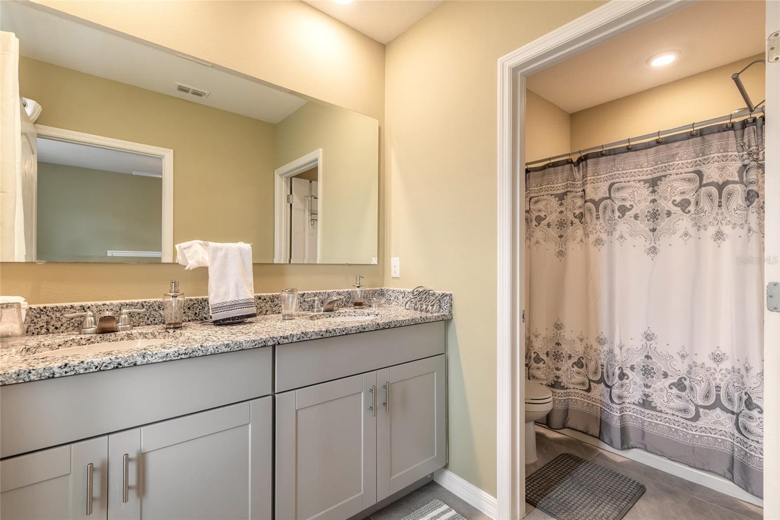 Townhouse at 84 BELLA LAGO CIR, PORT ORANGE, photo 28 of 48