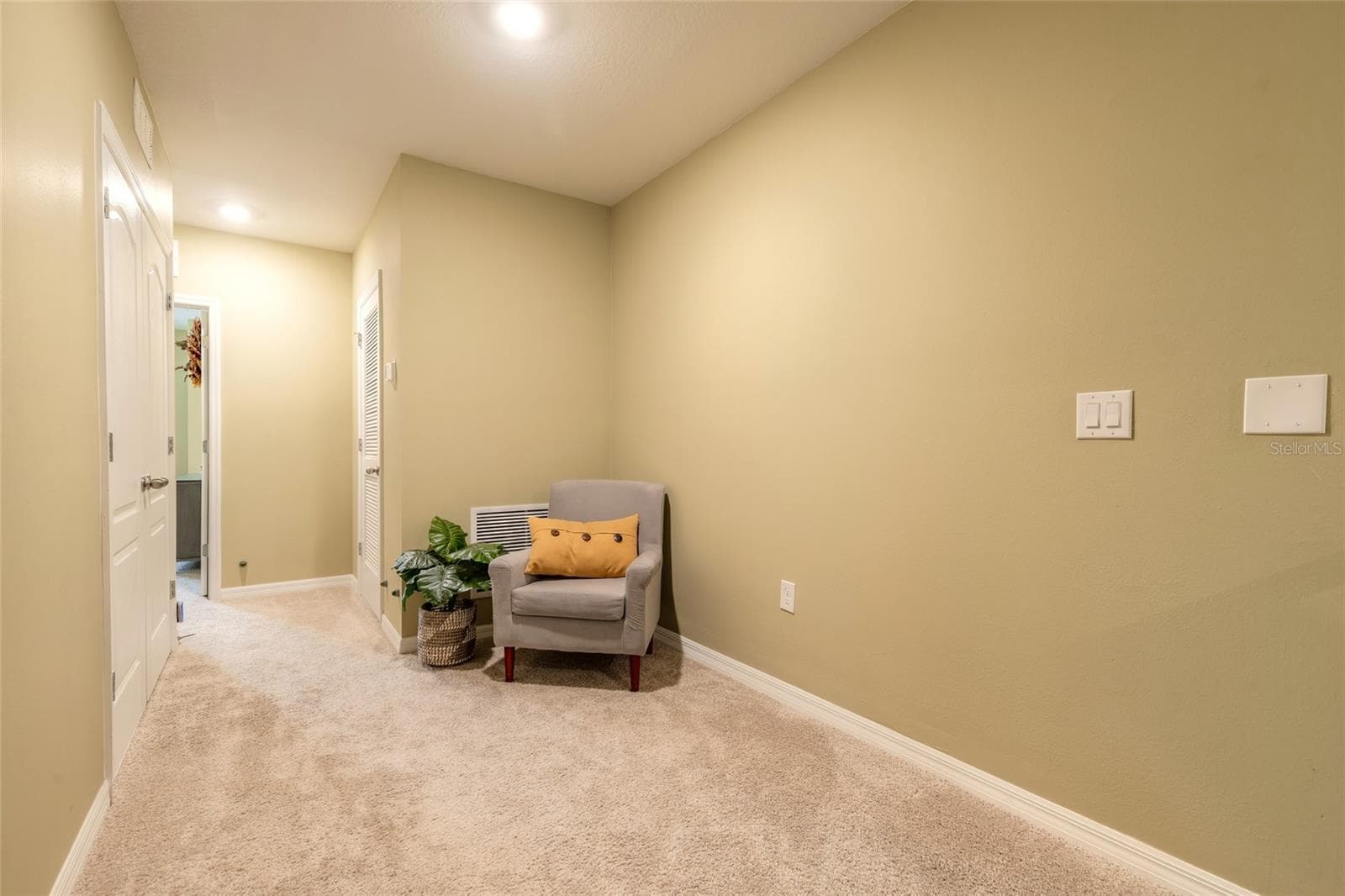Townhouse at 84 BELLA LAGO CIR, PORT ORANGE, photo 30 of 48