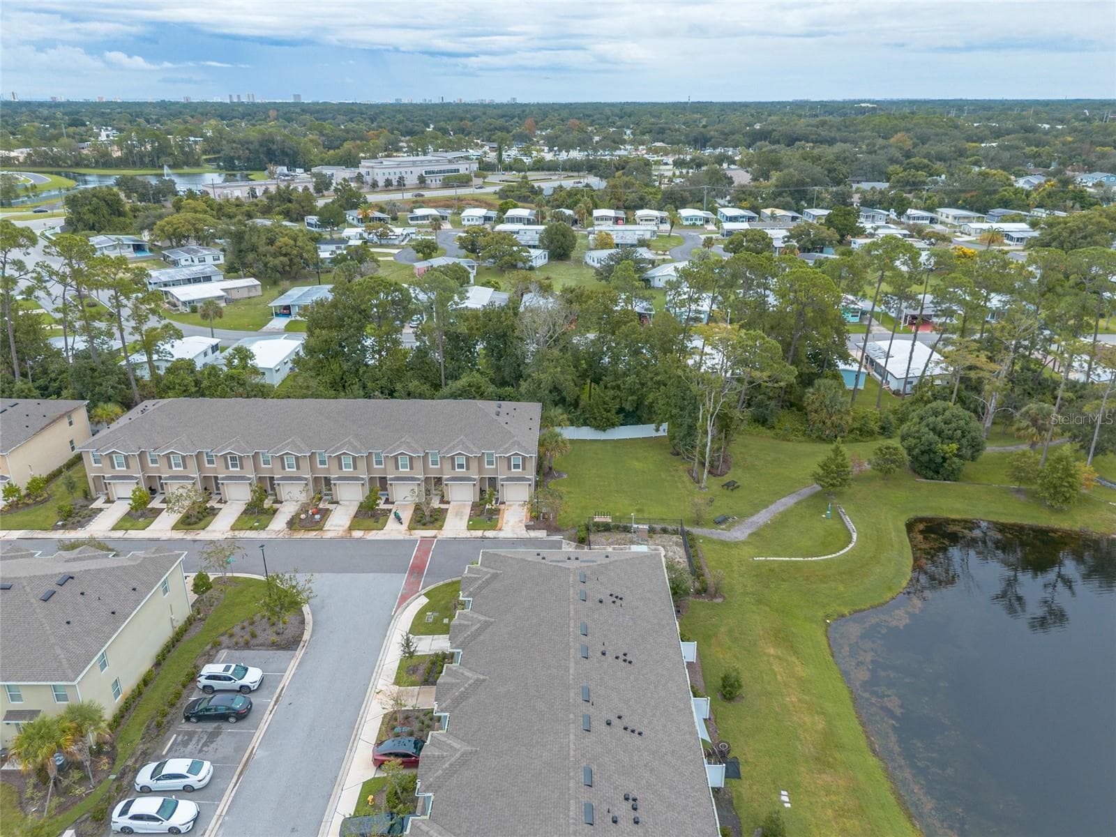 Townhouse at 84 BELLA LAGO CIR, PORT ORANGE, photo 34 of 48