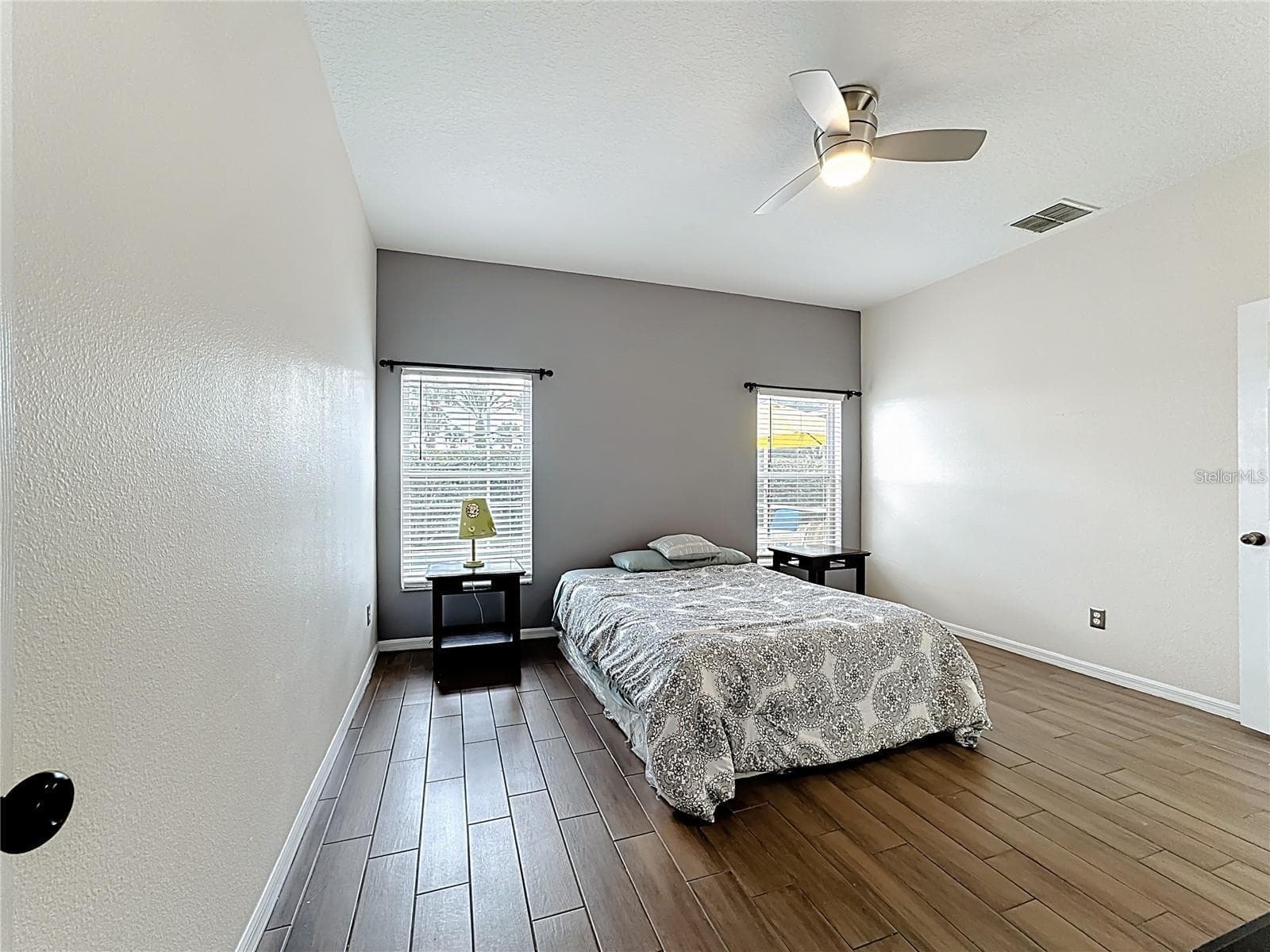 Single Family Residence at 302 JULLIARD BLVD, DAVENPORT, photo 16 of 33