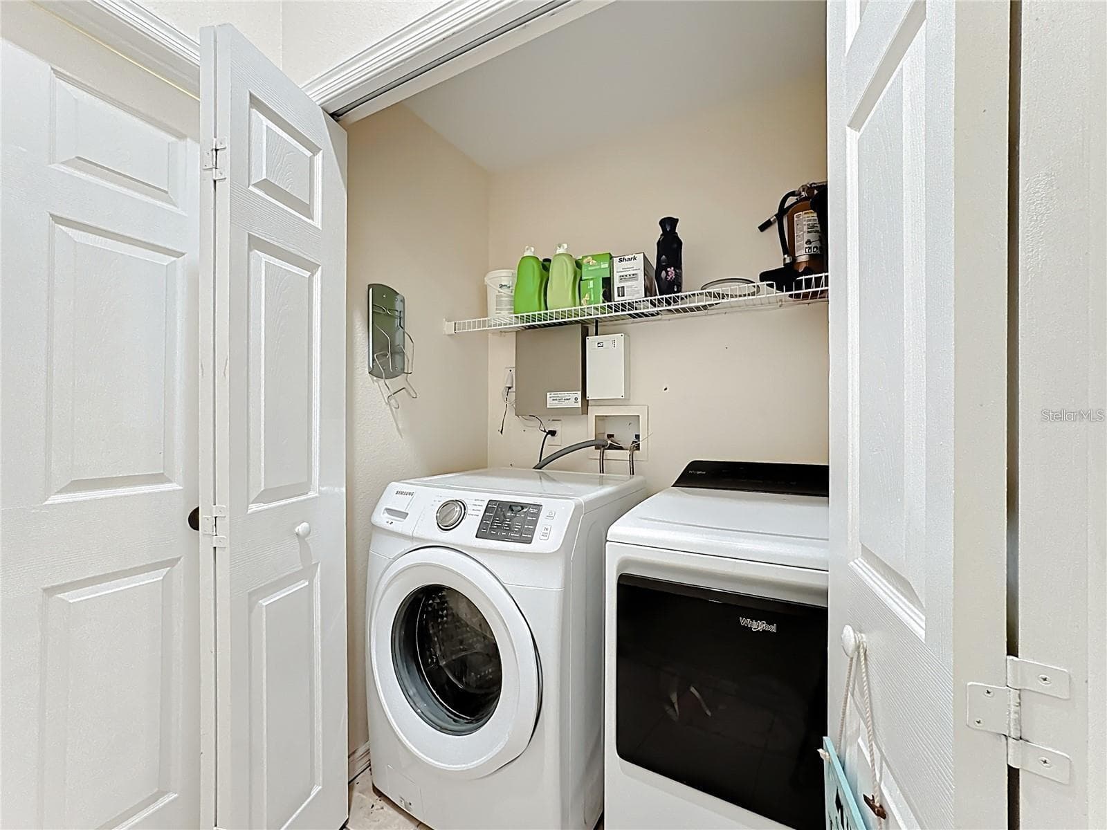 Washer & Dryer located on the 2nd Floor - 302 JULLIARD BLVD, DAVENPORT
