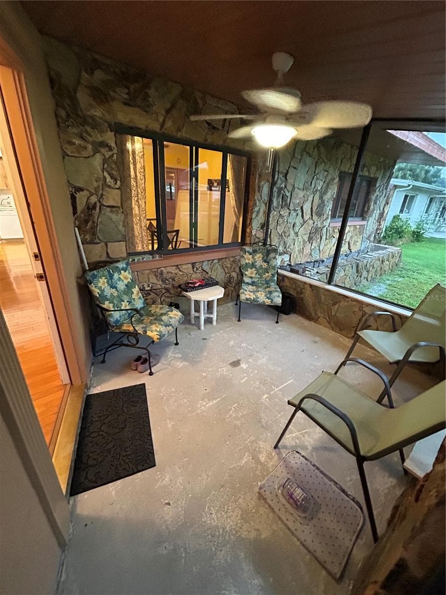 Screened Front Porch - 10735 110TH LANE, LARGO
