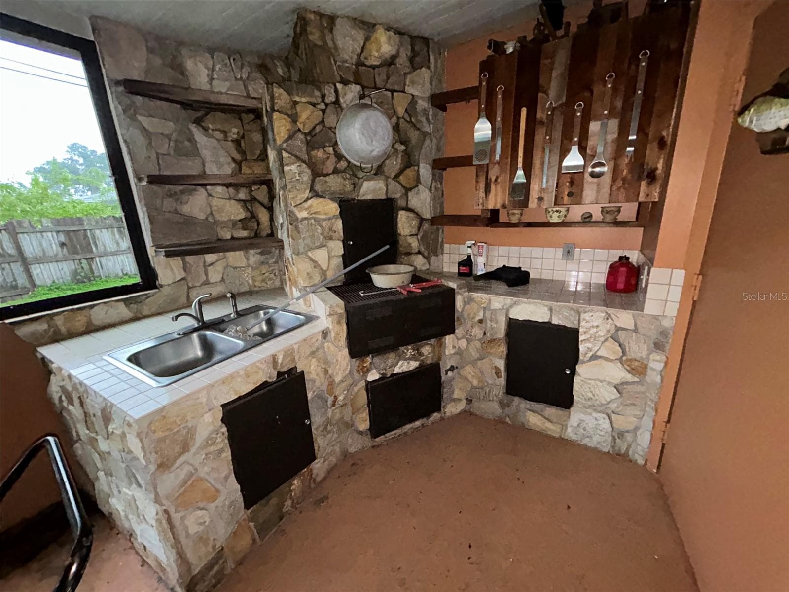 Outdoor Kitchen! - 10735 110TH LANE, LARGO