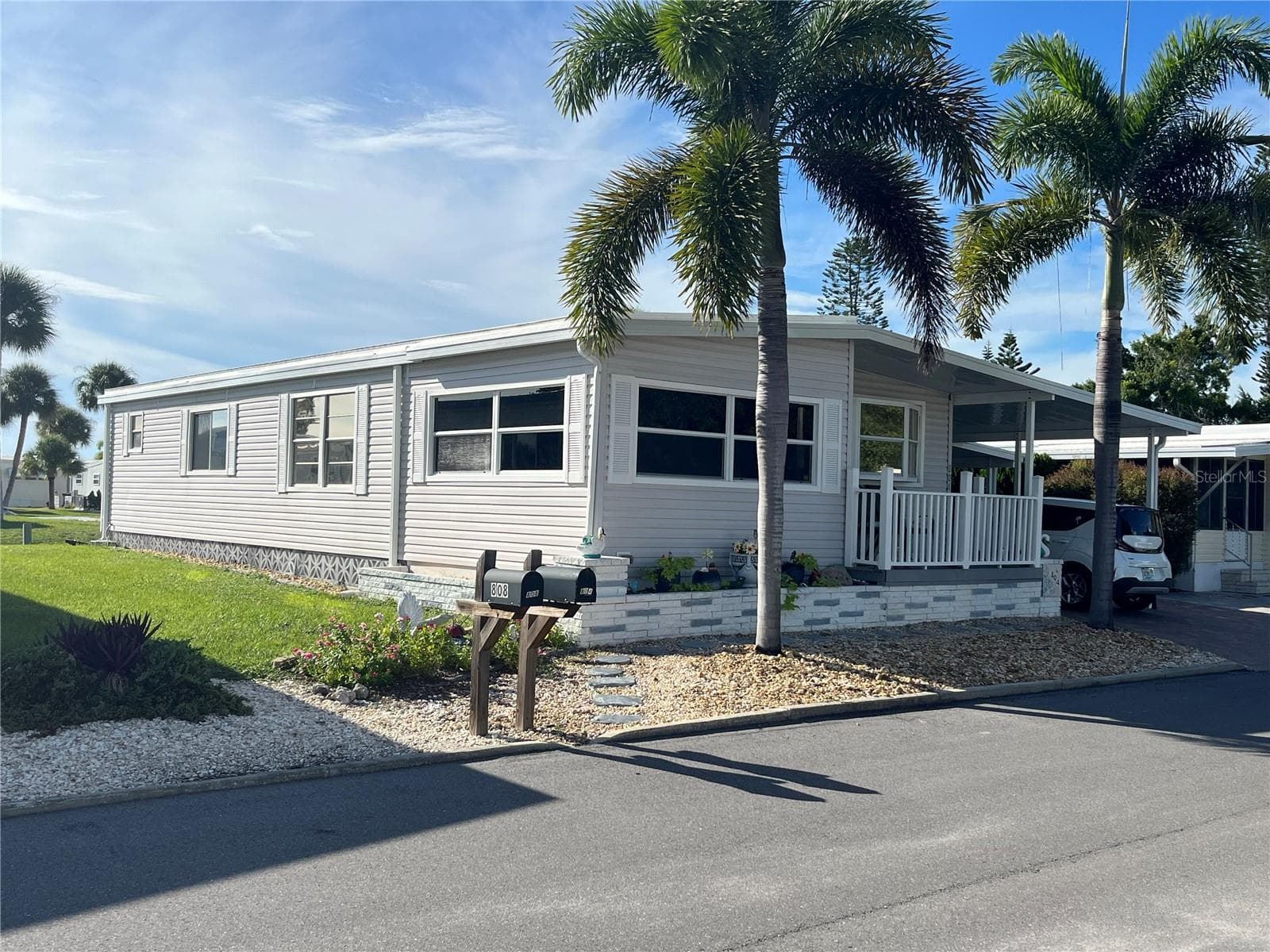 Manufactured Home at 804 CERVINA DR N, VENICE, photo 2 of 30